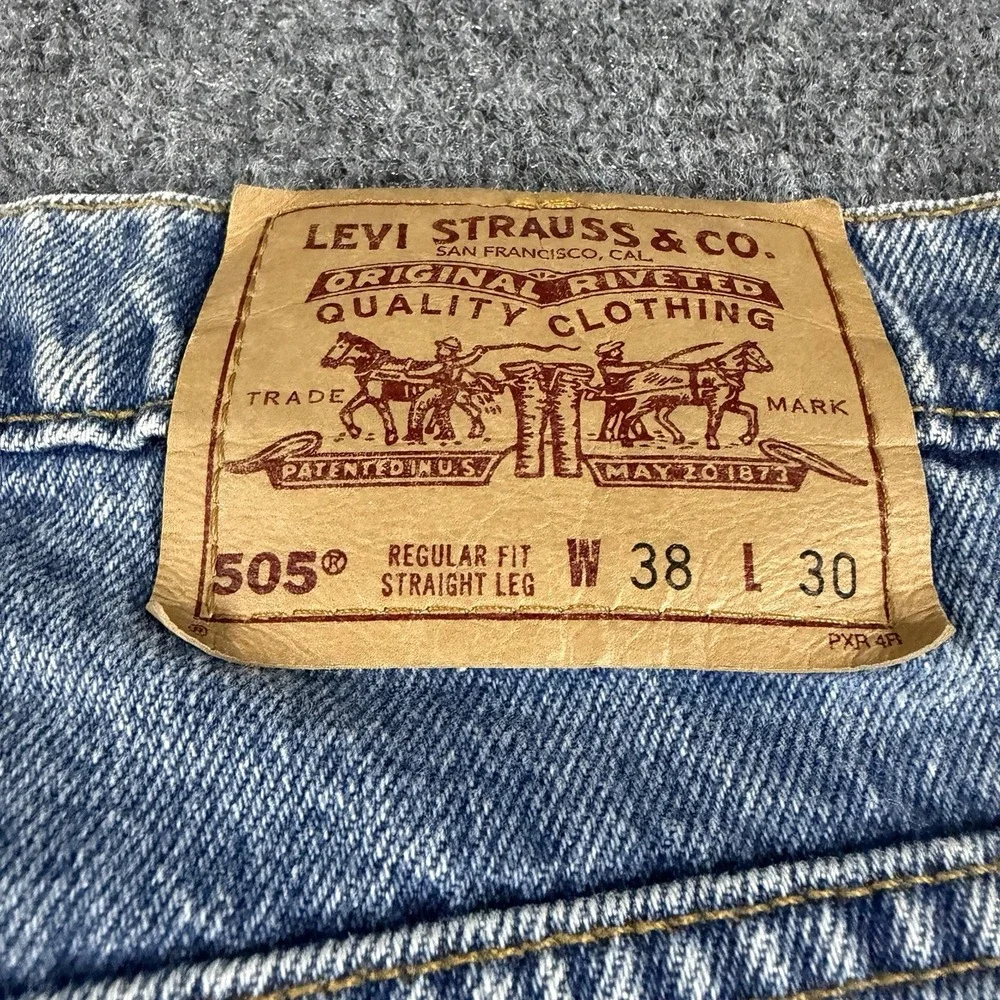 Vintage Levis 505 Jeans Mens 36x29 Denim Fade Made In USA 90s